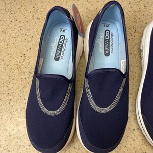 Skechers Go Walk Blue Slip  On Comfort Shoes Women's Size 6W